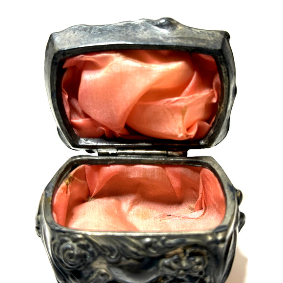 Antique Silver Tone Small Jewelry Trinket Box Casket Hinged Lid Footed Lined - Picture 9 of 9